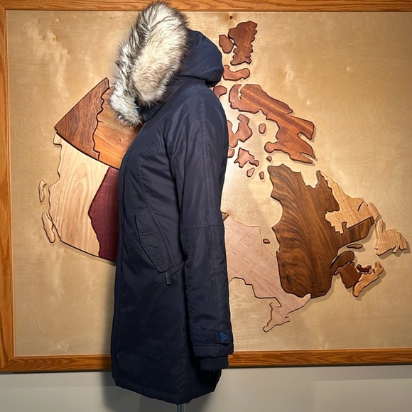 Aritzia Summit Parka sz XS - Picture 4 of 11